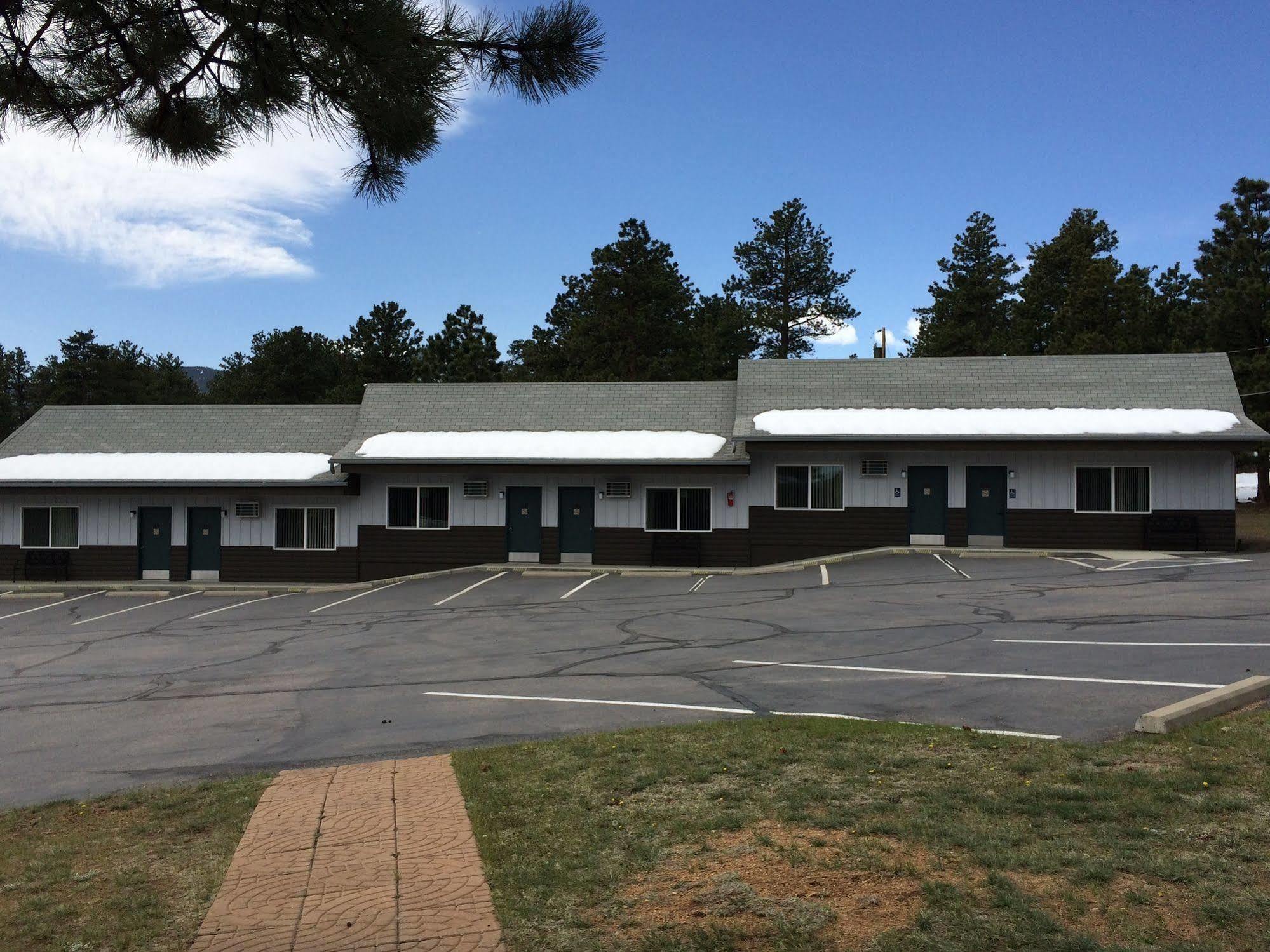 Motel Saddle & Surrey 2*